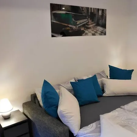 Apartamento Apartment, Heika, 2 Zimmer, Terrasse, Wlan,